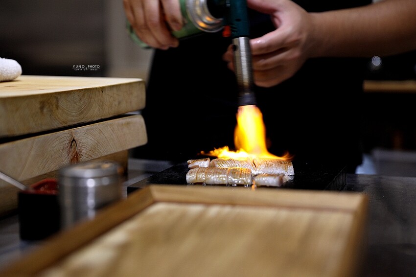 在地人才知道的巷內日料美食！限定10席 沒預約吃不到 每人1500元