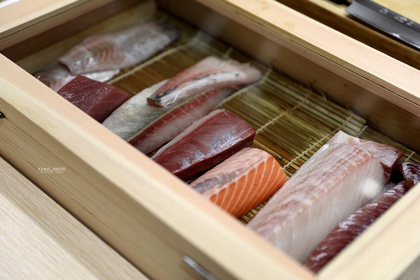 在地人才知道的巷內日料美食！限定10席 沒預約吃不到 每人1500元