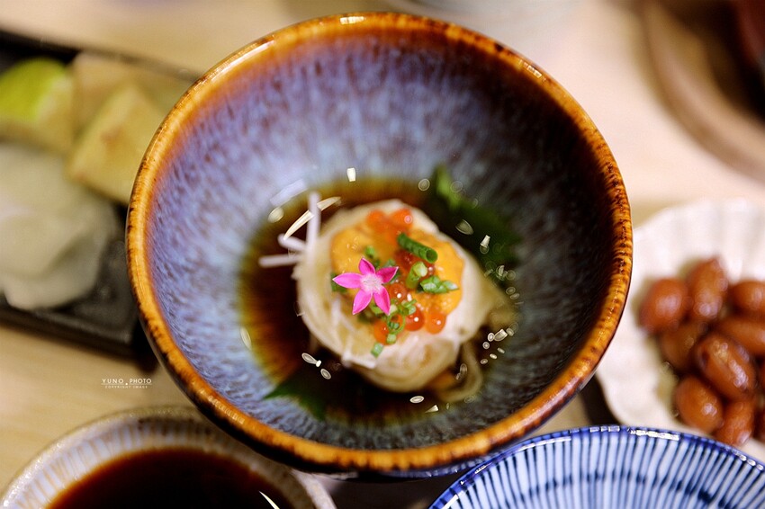 在地人才知道的巷內日料美食！限定10席 沒預約吃不到 每人1500元