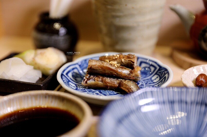在地人才知道的巷內日料美食！限定10席 沒預約吃不到 每人1500元