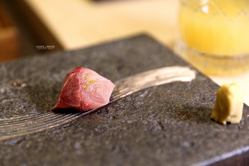 在地人才知道的巷內日料美食！限定10席 沒預約吃不到 每人1500元