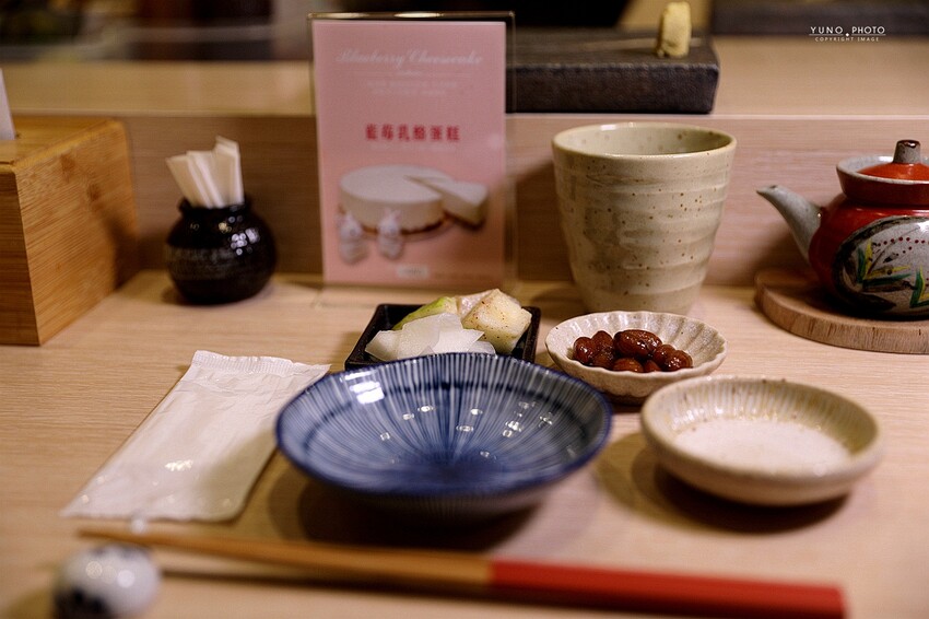 在地人才知道的巷內日料美食！限定10席 沒預約吃不到 每人1500元