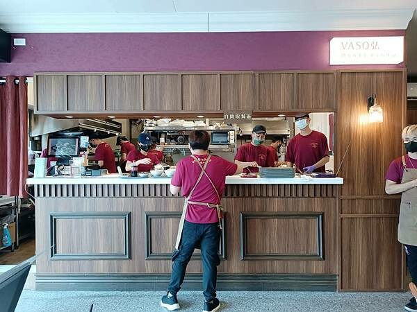 高雄市三民區還沒機會摘星沒關係，肉燥飯也能讓你吃到米其林必比登推薦【VASO 弘-肉燥飯舖】麻辣肉燥飯真的是吃了讓人會