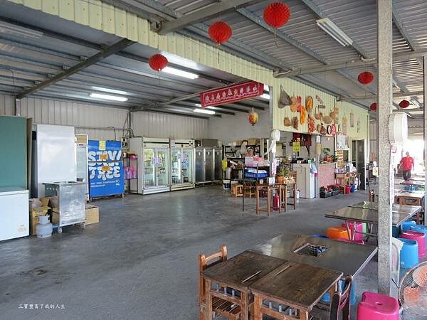 嘉義縣東石鄉嘉義美食 烤蚵吃到飽推薦【塭ㄚ烤蚵呷通海】肥美的東石鮮蚵 現做熱炒美食 還有兒童遊戲區 全家歡樂烤蚵趣