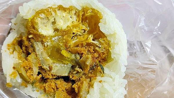 什麼？網路評價高達４.５顆星！？真的有這麼厲害？網路超高評價的飯糰店，真的有這麼強的實力嗎？讓大家吃