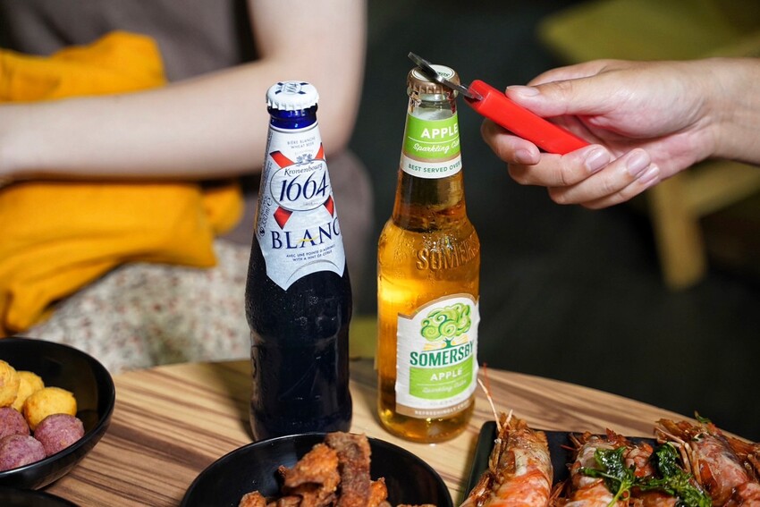 新竹最強鹽酥雞非「車庫鹽酥雞」莫屬啦！餐點有上百種選擇，根本可以說是平價版居酒屋了！必點麻香鹽酥雞、雞蛋豆腐、麻辣鮮蚵公仔麵，好吃到不要不要～ - 阿華田的美食日記