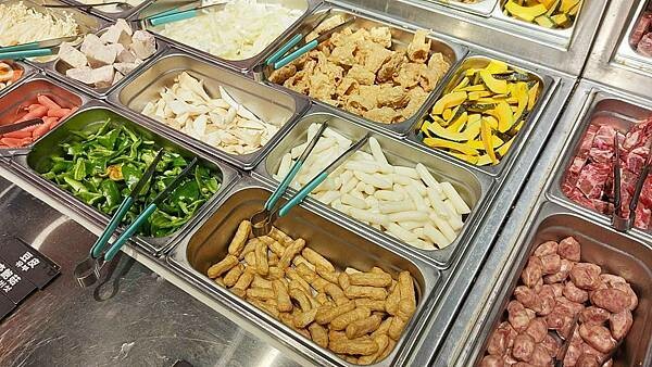 打爆豬韓式燒肉吃到飽|土城日月光CP值爆表韓式烤肉吃到飽,最低只要359元+10%