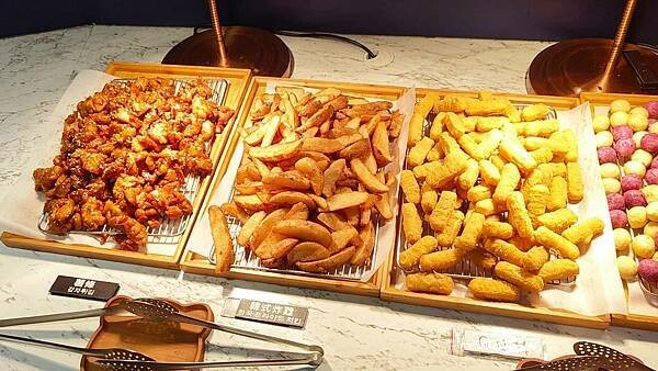 打爆豬韓式燒肉吃到飽|土城日月光CP值爆表韓式烤肉吃到飽,最低只要359元+10%