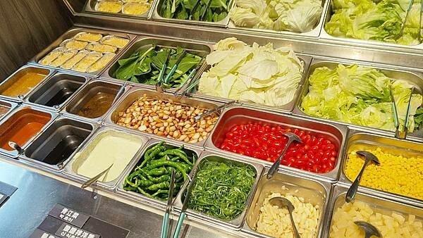 打爆豬韓式燒肉吃到飽|土城日月光CP值爆表韓式烤肉吃到飽,最低只要359元+10%