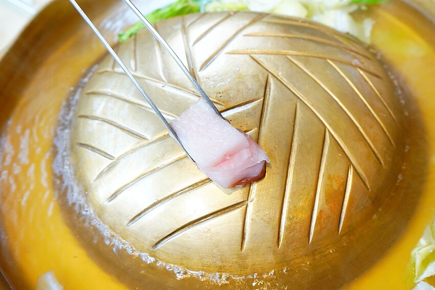 彰化縣員林市彰化員林人氣火烤兩吃,結合泰式火鍋與銅盤烤肉,老饕激推滿滿椰漿「泰式典藏椰奶鍋」!