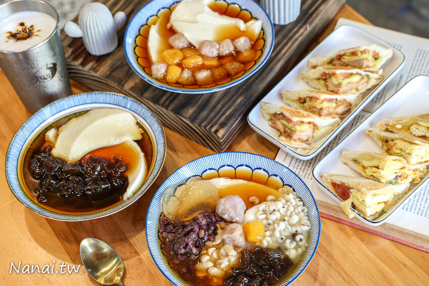 豆花每天手工製作,太晚來吃不到!厚厚大塊豆花Q嫩綿密,還有方塊粉圓外面吃不到,搭配熱壓吐司升等套餐不用百元