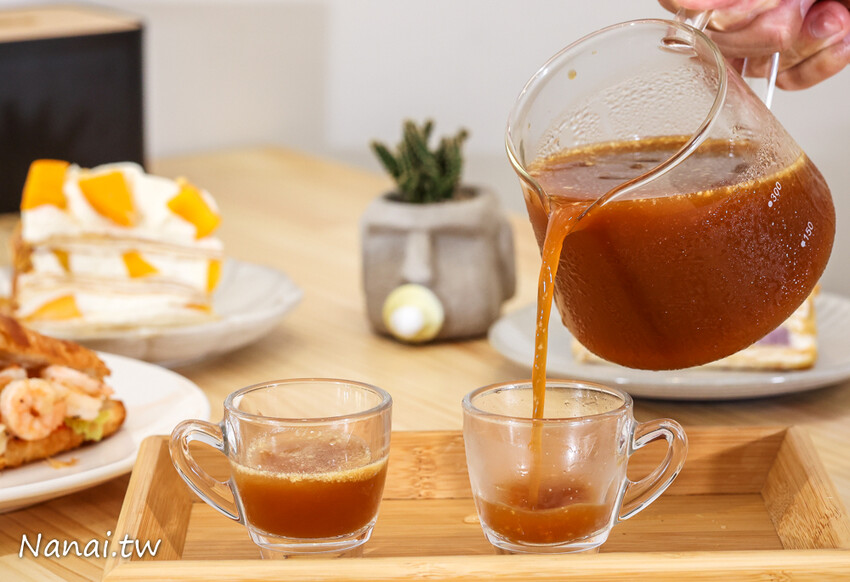 百元有找咖啡店！咖啡便宜又好喝，還有熟客必點~被咖啡耽誤的洋蔥鮪魚焗烤厚片，限量芋頭千層蛋糕，內用低消只要55元