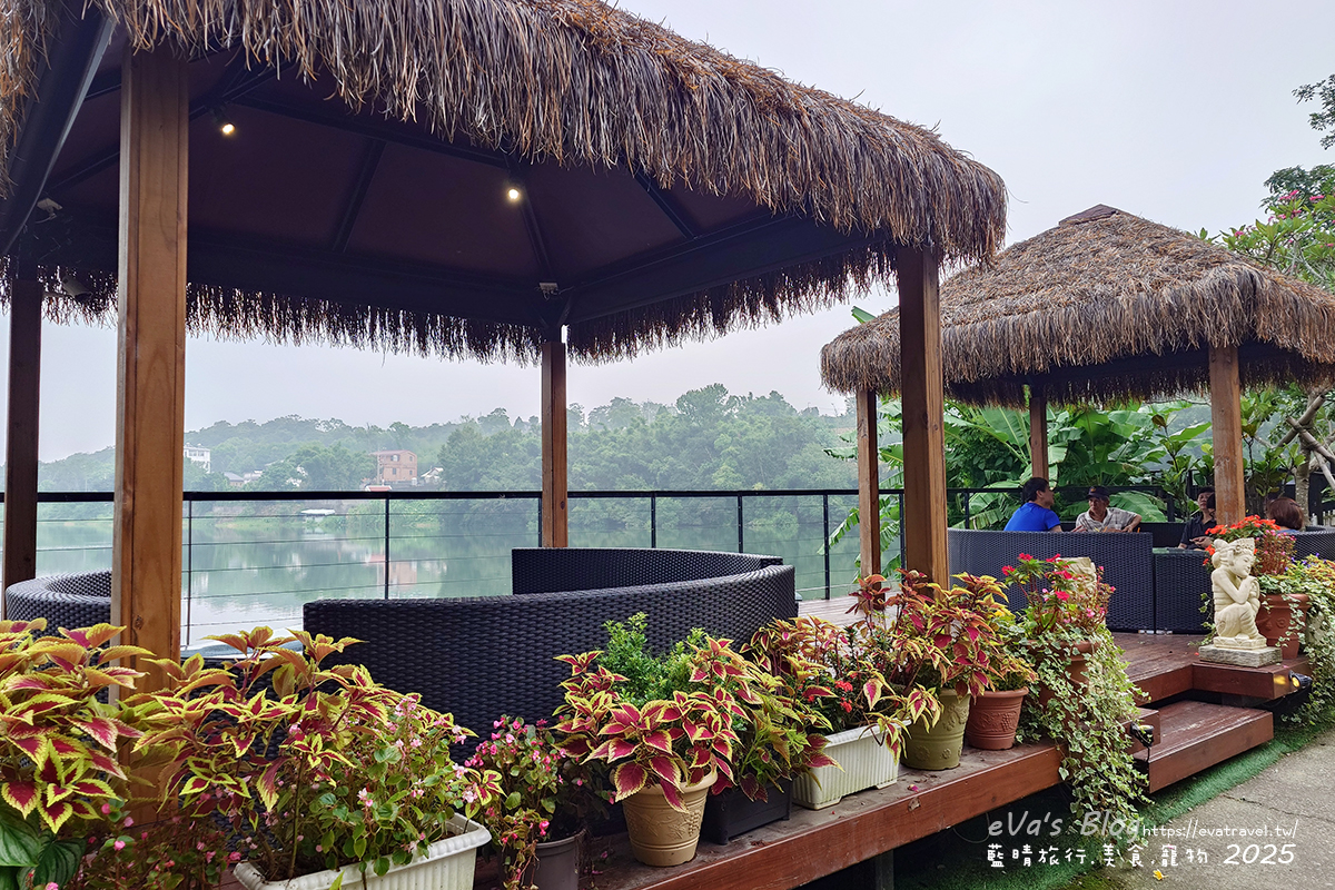 苗栗縣三義鄉【苗栗景觀餐廳】映象水岸｜峇里島風格湖畔餐廳，享受山景湖光與天鵝船的放鬆時光。苗栗景點