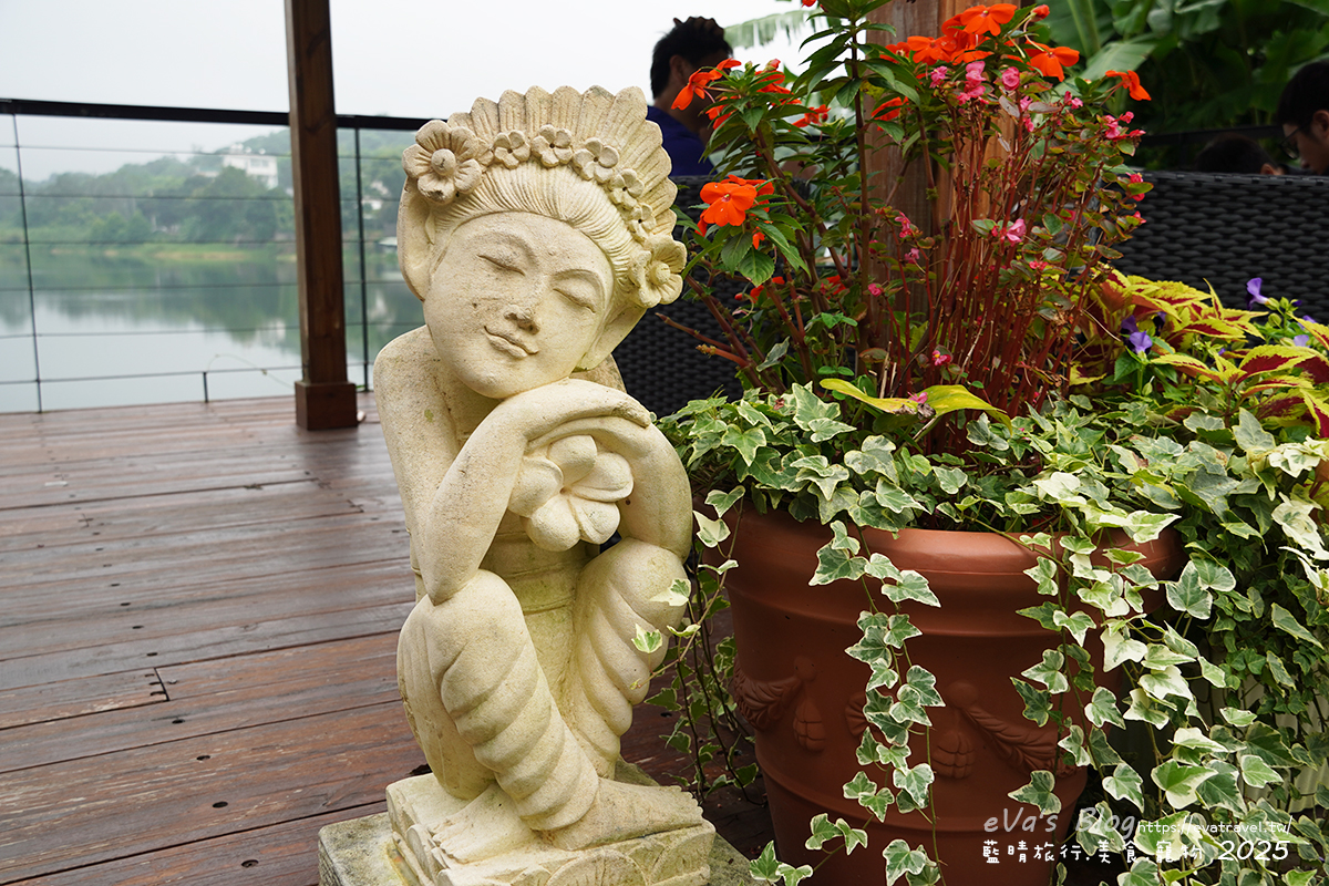 苗栗縣三義鄉【苗栗景觀餐廳】映象水岸｜峇里島風格湖畔餐廳，享受山景湖光與天鵝船的放鬆時光。苗栗景點