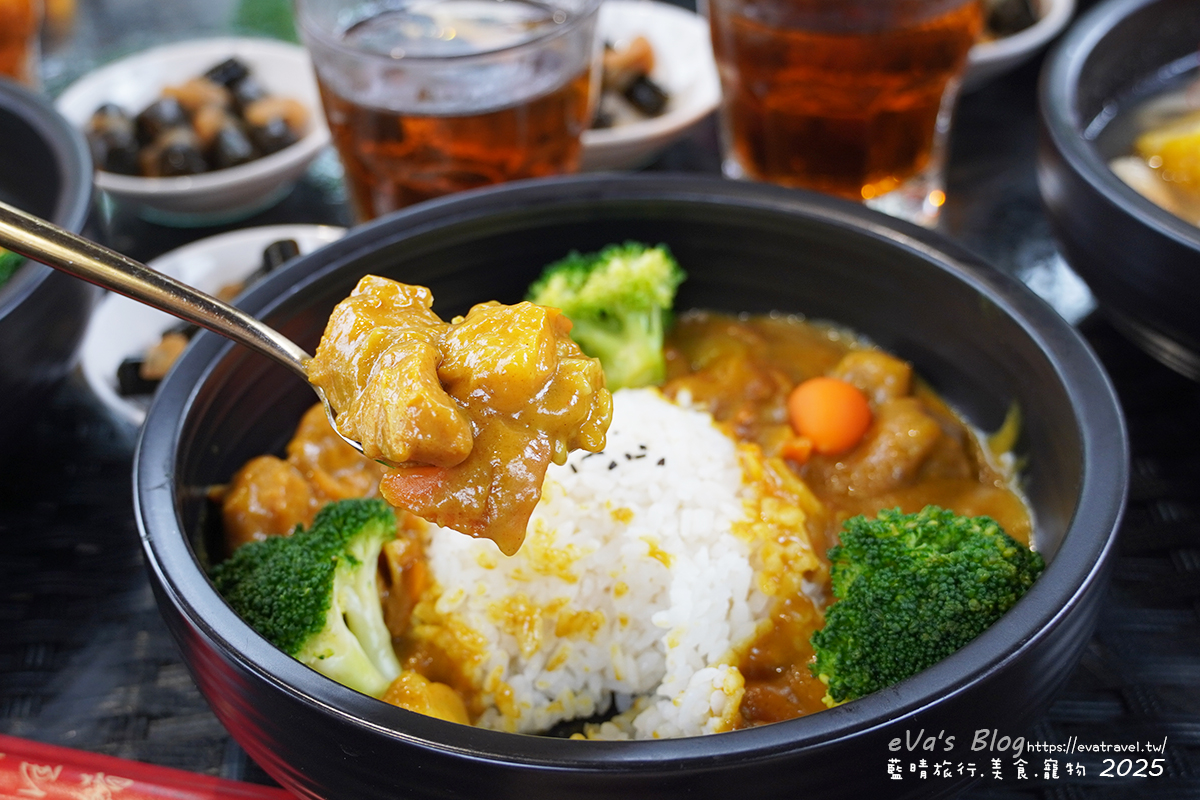 苗栗縣三義鄉【苗栗景觀餐廳】映象水岸｜峇里島風格湖畔餐廳，享受山景湖光與天鵝船的放鬆時光。苗栗景點