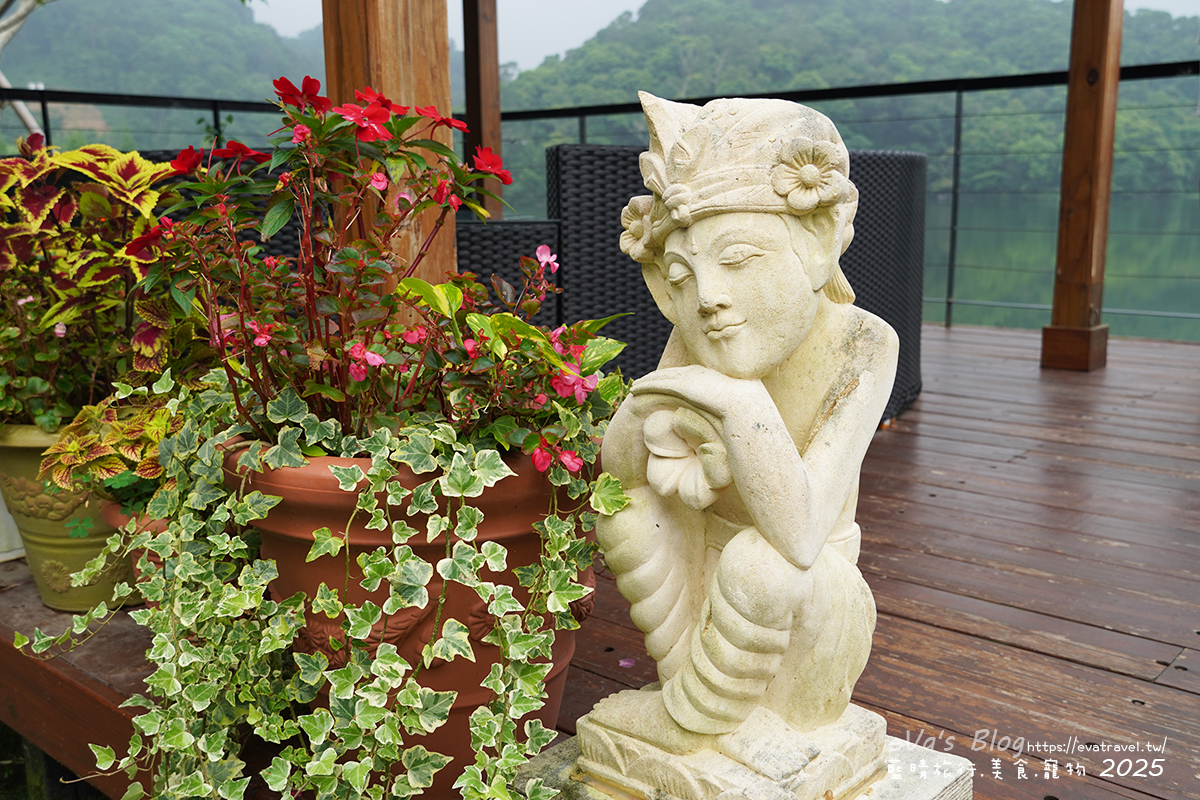 苗栗縣三義鄉【苗栗景觀餐廳】映象水岸｜峇里島風格湖畔餐廳，享受山景湖光與天鵝船的放鬆時光。苗栗景點