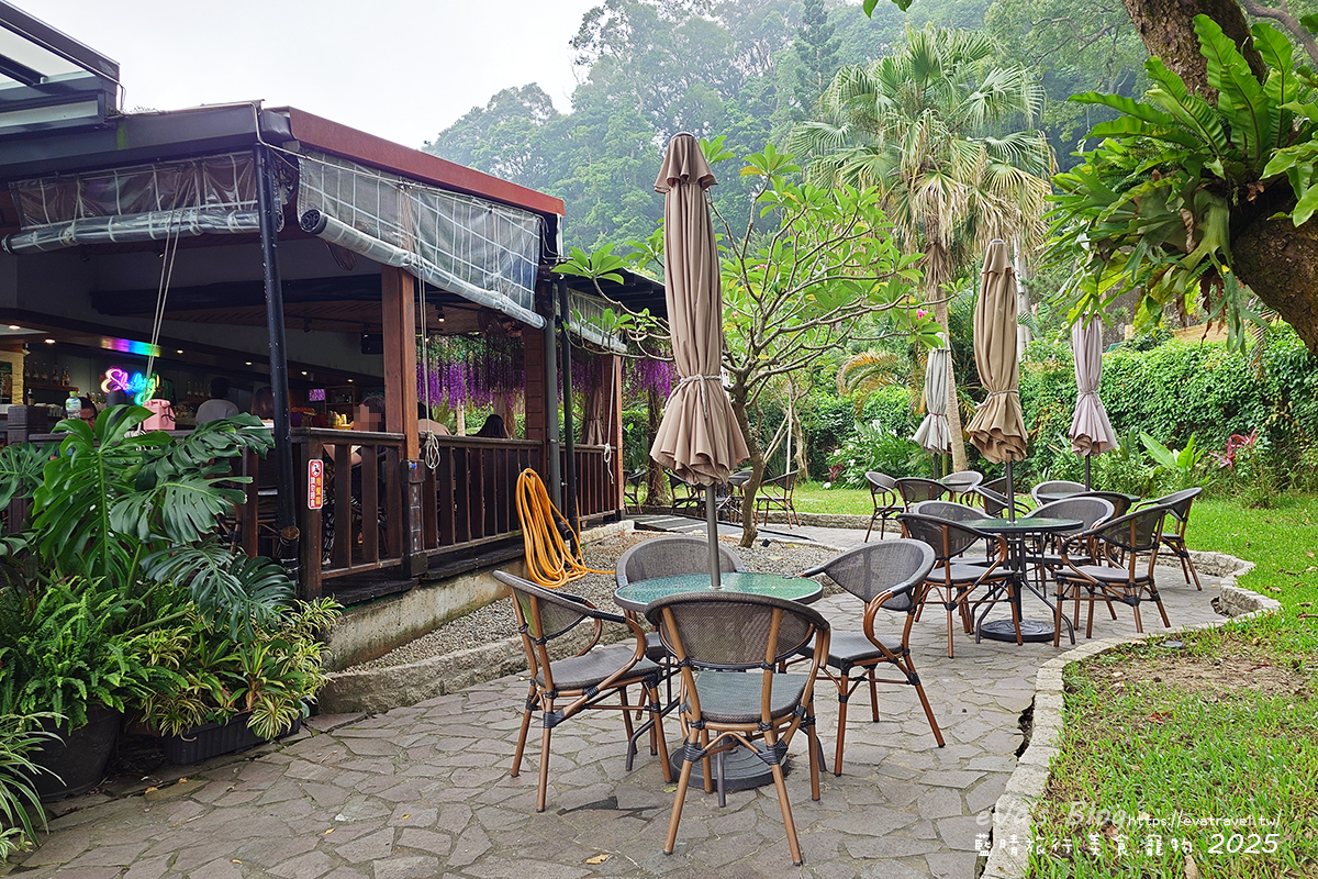 苗栗縣三義鄉【苗栗景觀餐廳】映象水岸｜峇里島風格湖畔餐廳，享受山景湖光與天鵝船的放鬆時光。苗栗景點