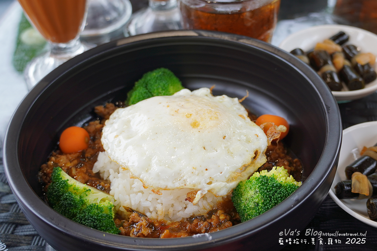 苗栗縣三義鄉【苗栗景觀餐廳】映象水岸｜峇里島風格湖畔餐廳，享受山景湖光與天鵝船的放鬆時光。苗栗景點