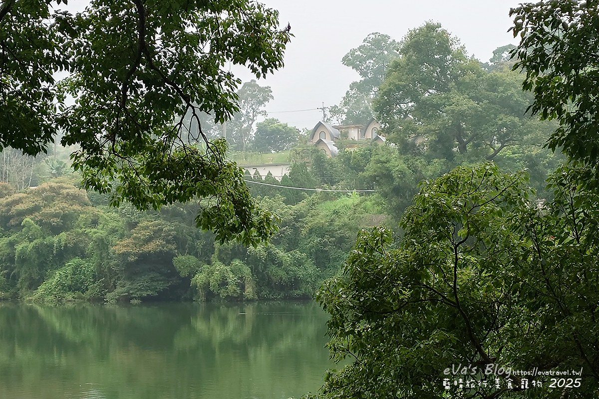 苗栗縣三義鄉【苗栗景觀餐廳】映象水岸｜峇里島風格湖畔餐廳，享受山景湖光與天鵝船的放鬆時光。苗栗景點