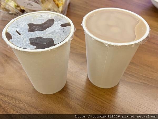 台北文山區|Alpha Toast 在外送平台上的照片吸引到我,蛋餅、吐司跟排骨肉都很好吃,缺點是現場等要一點時