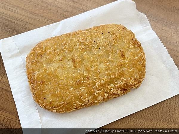 台北文山區|Alpha Toast 在外送平台上的照片吸引到我,蛋餅、吐司跟排骨肉都很好吃,缺點是現場等要一點時