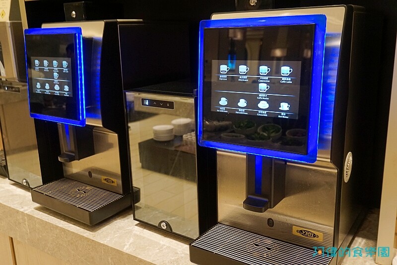 【松江南京】台北漢普頓酒店-洛可可茶苑自助餐5月底用餐享7折優惠、當日壽星5折優惠，還有精緻主餐三選一