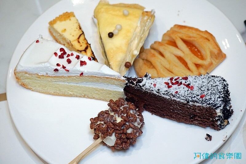 【松江南京】台北漢普頓酒店-洛可可茶苑自助餐5月底用餐享7折優惠、當日壽星5折優惠，還有精緻主餐三選一