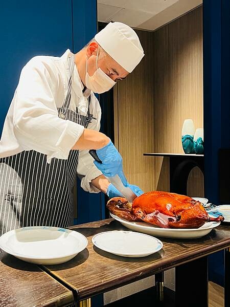 高雄洲際酒店中餐廳:湛露。宴客聚餐的好選擇。必推脆皮烤鴨 高雄洲際酒店中餐廳:湛露。宴客聚餐的好選擇。必推脆皮烤鴨