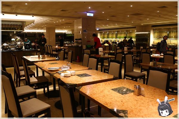 人道國際酒店(人道素菜百匯餐廳)：[住宿]►高雄三民區◄人道國際酒店－來高雄住人道、就連角頭2演員都來住啦~