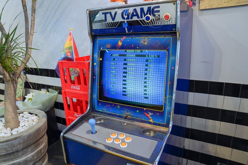 【高雄鼓山｜美食】龍鶴家LONG HO JIA。鼓山美食，年輕人的台式熱炒店，適合多人聚餐