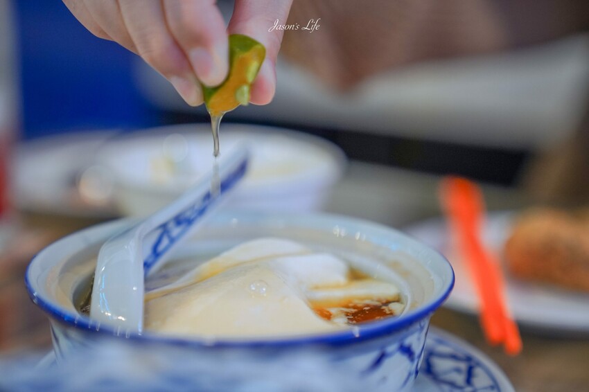 【高雄鼓山｜美食】龍鶴家LONG HO JIA。鼓山美食，年輕人的台式熱炒店，適合多人聚餐