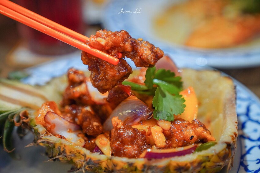 【高雄鼓山｜美食】龍鶴家LONG HO JIA。鼓山美食，年輕人的台式熱炒店，適合多人聚餐