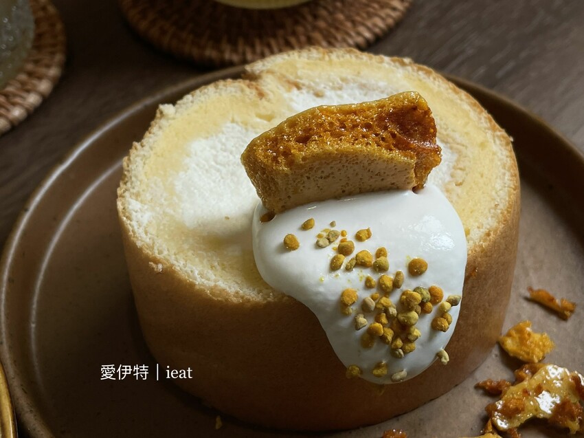 蜂蜜媽媽｜彰化市下午茶推薦，半山腰的青創咖啡廳，蜂蜜生乳捲好吃！ - 愛伊特的分享樂園