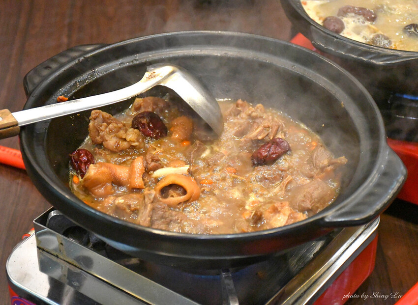 何京寶師傅餐廳│御滿膳羊肉爐27.jpg