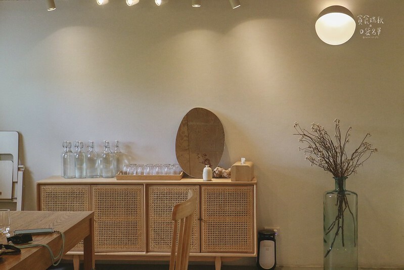 彰化員林｜全預約制，隱匿於田野間日式侘寂風格咖啡廳，空間絕美、氣氛愜意｜透明空氣