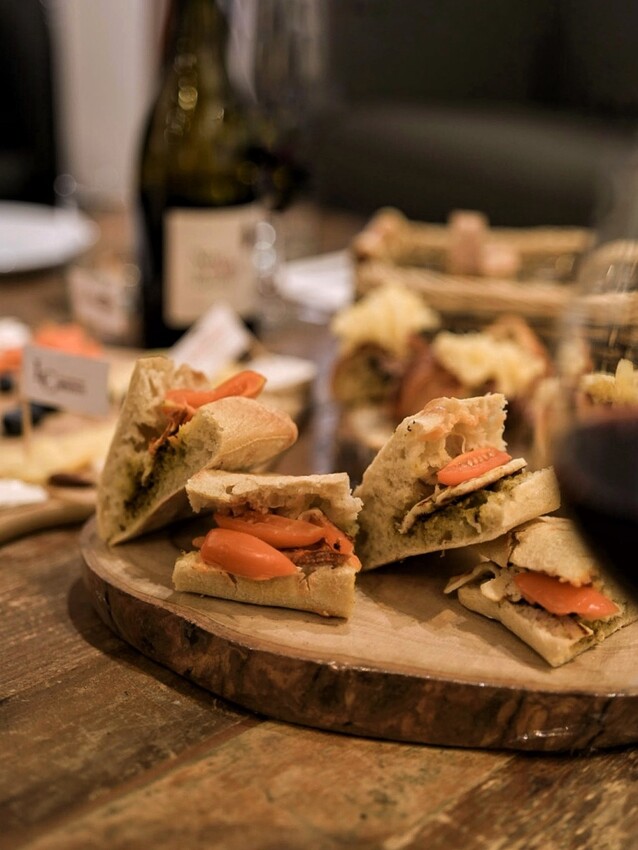 新北板橋|法國乳酪臘腸、小農紅酒推薦!康拓洋行