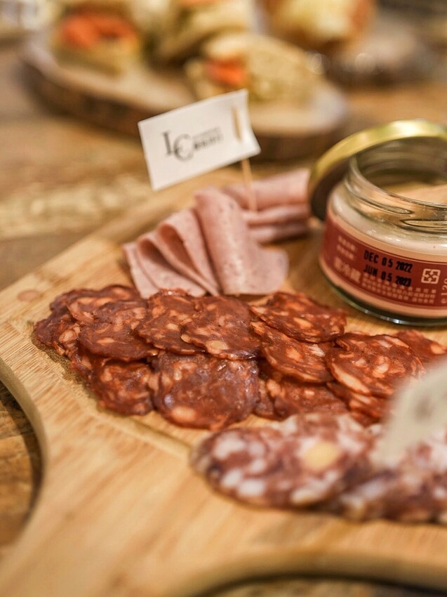 新北板橋|法國乳酪臘腸、小農紅酒推薦!康拓洋行