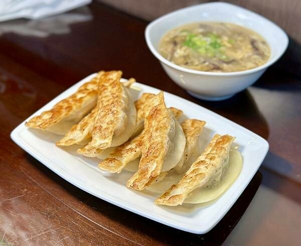 [林口美食] 鳥地方陝西小館 必點牛羊肉泡饃 夾饃 鍋貼 #桃園龜山美食 #機捷A9林口站 @蛋寶趴趴go