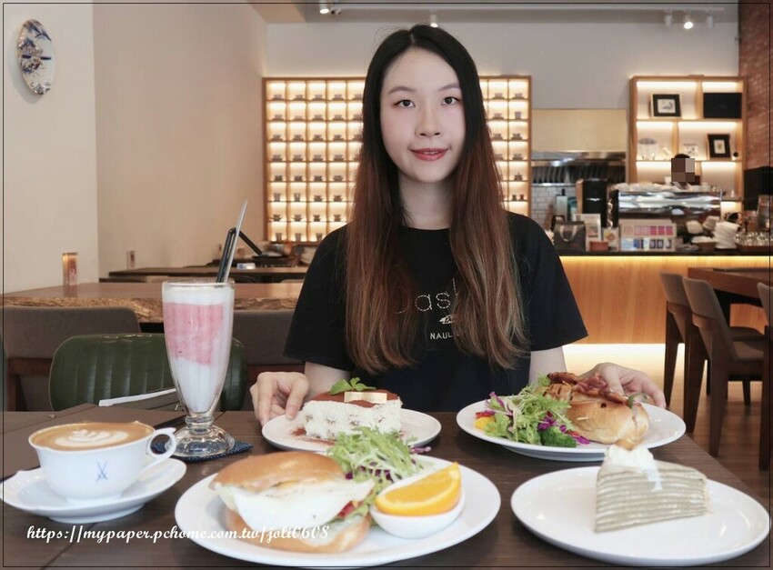 台北市大同區【波赫士領地精品咖啡館】昌吉店~台北咖啡廳推薦 台北早午餐推薦 必點人氣甜點提拉米蘇、千層蛋糕