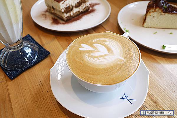 捷運民權西路站咖啡廳！波赫士領地精品咖啡館昌吉店，台北提拉米蘇推薦。
