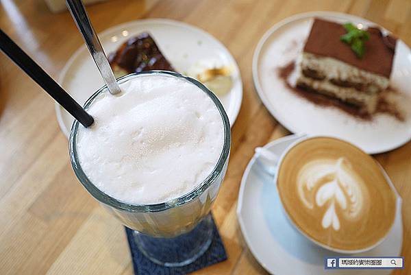 捷運民權西路站咖啡廳！波赫士領地精品咖啡館昌吉店，台北提拉米蘇推薦。