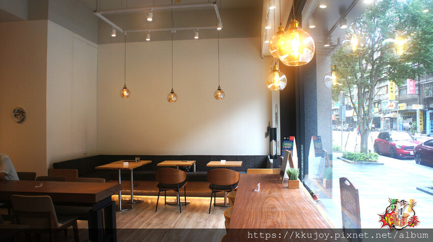 波赫士領地精品咖啡館 | 台北大同區早午餐推薦!! 奇異果貝