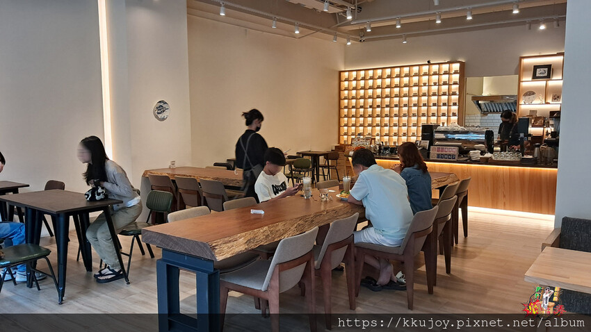 波赫士領地精品咖啡館 | 台北大同區早午餐推薦!! 奇異果貝