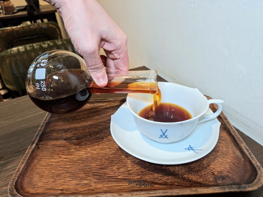 【美食】「波赫士領地精品咖啡館 昌吉店」千層蛋糕、提拉米蘇，