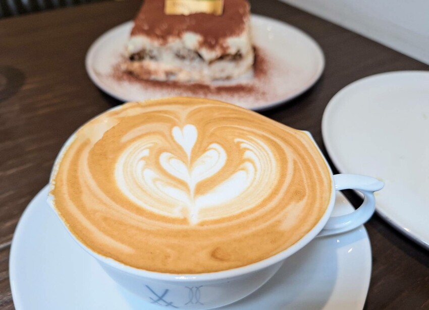 【美食】「波赫士領地精品咖啡館 昌吉店」提拉米蘇、巴斯克蛋糕