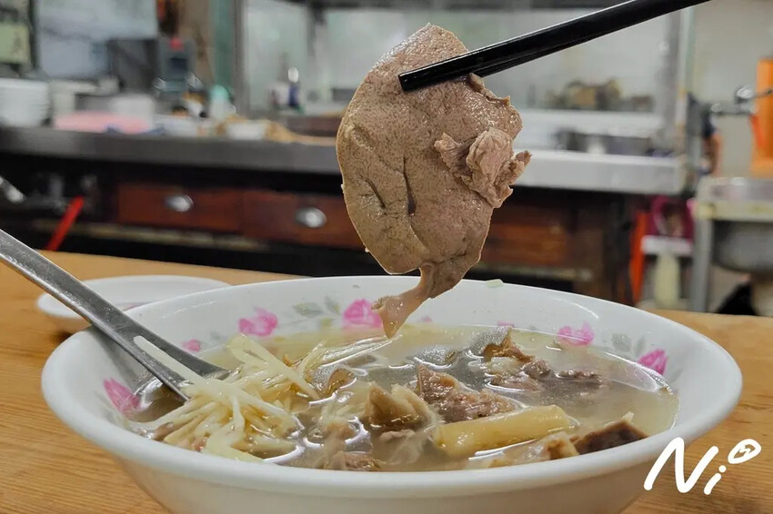 [食記。嘉義東區]東市蔡家本產羊肉。羊雜羊肉綜合當歸湯! #