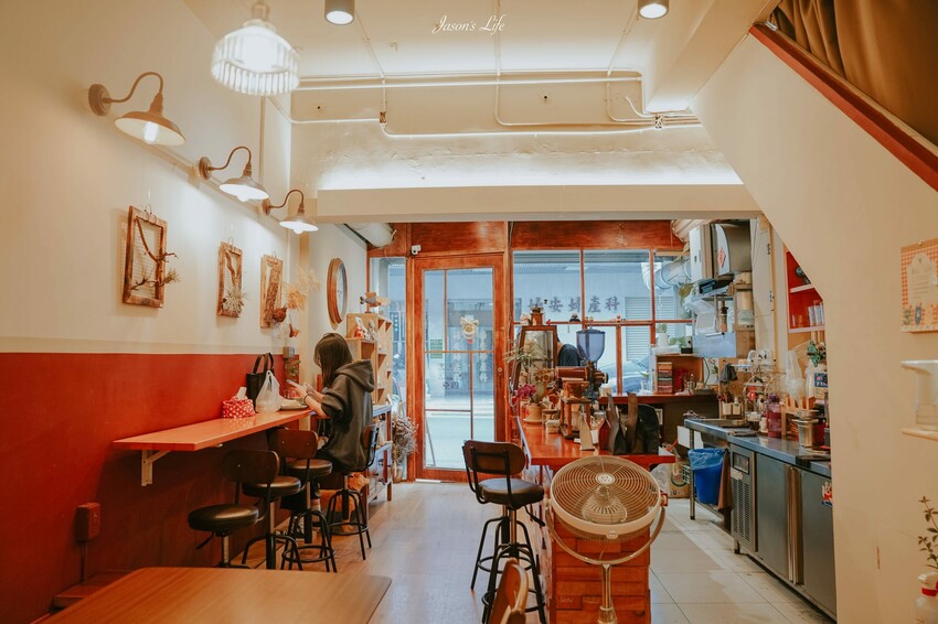 【屏東市│美食】悟Coffee。屏東人氣早午餐，人氣咖哩飯早早賣完，推薦熱壓吐司和咖啡