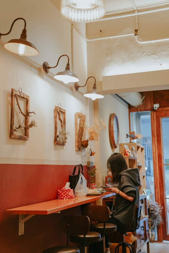 【屏東市│美食】悟Coffee。屏東人氣早午餐，人氣咖哩飯早早賣完，推薦熱壓吐司和咖啡