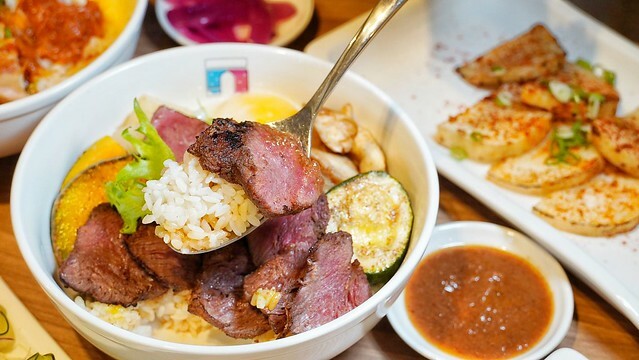 LINE_ALBUM_法丼 二傻夫婦_230206_2