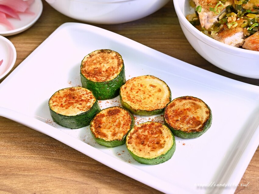 法丼Fadone|台中第一間以法式元素為主軸的丼飯專賣店,採原肉塊熟成,低溫料理,用餐時間人超多!